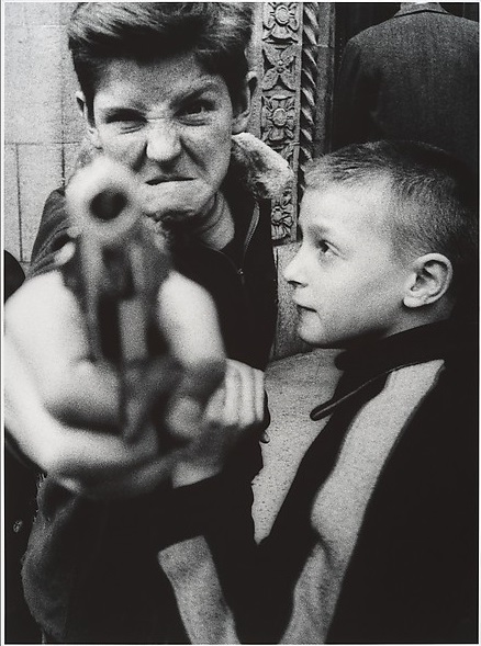 Klein - kid with gun - 1954