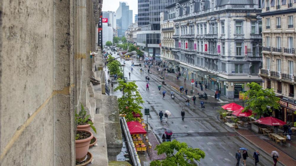 B9710547577Z.1_20161216100448_000+G96868OF9.1-0